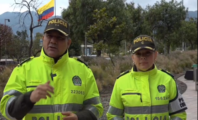 ¿Qué armas pueden llevar los miembros de la Policía Nacional?