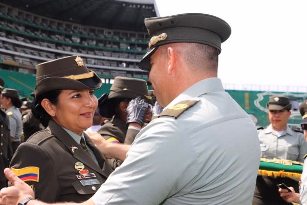 ¿Qué se tiene en cuenta para los ascensos en la carrera policial?