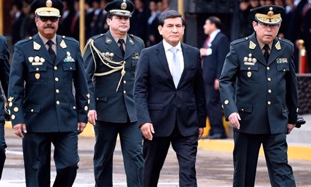 ¿Por qué los comandantes de policía cuidan los ascensos a los nuevos grados?