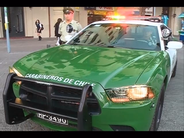 ¿Cuántos vehículos policiales recibe Carabineros de Chile?
