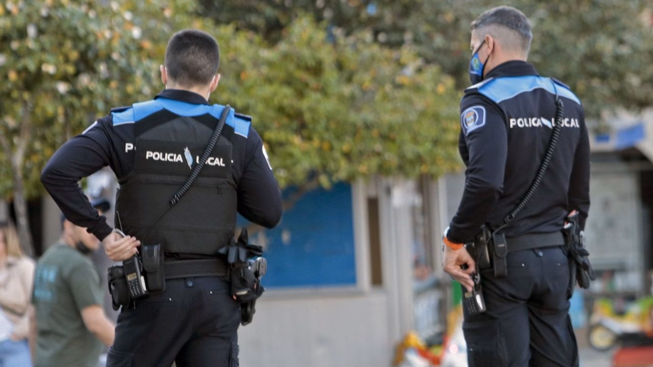 ¿Cuántas vacantes hay para auxiliar de policía local de Galicia?