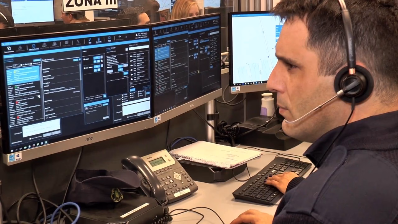 ¿Por qué la policía respondió a la emergencia en dos minutos?