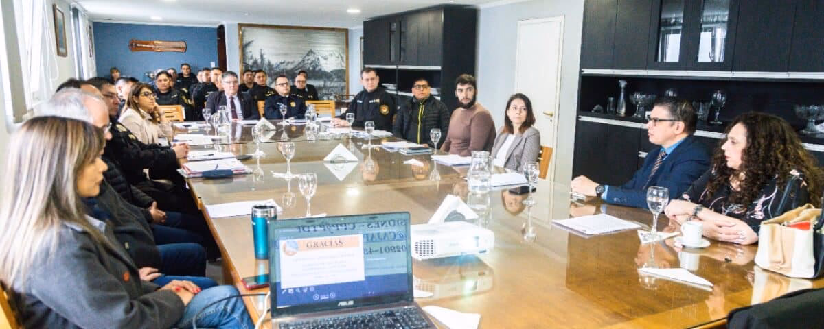 ¿Qué pasó con los policías en la caja fuerte?