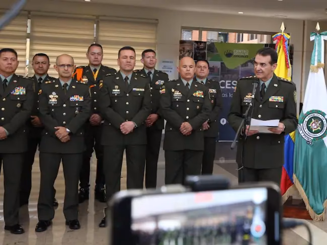 ¿Cuál es la primera etapa del proceso de fortalecimiento y modernización de la Policia Nacional del Perú?