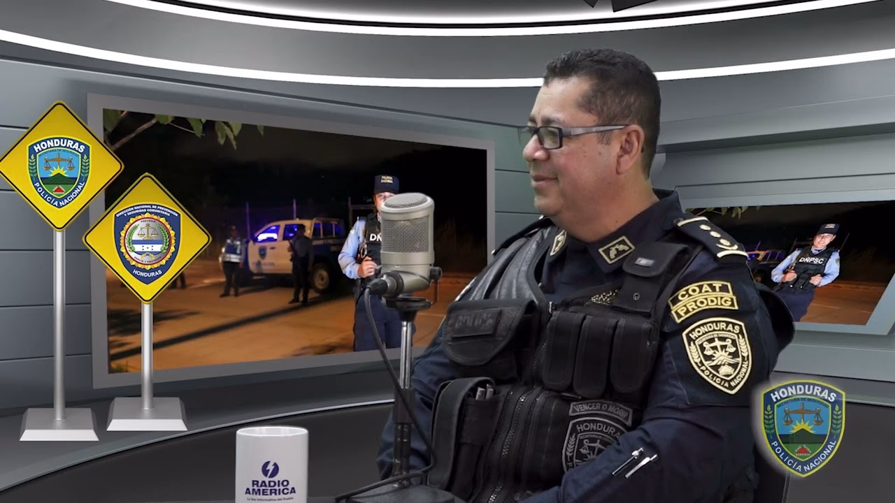 ¿Quién es el comandante de la policía de Lasflores?