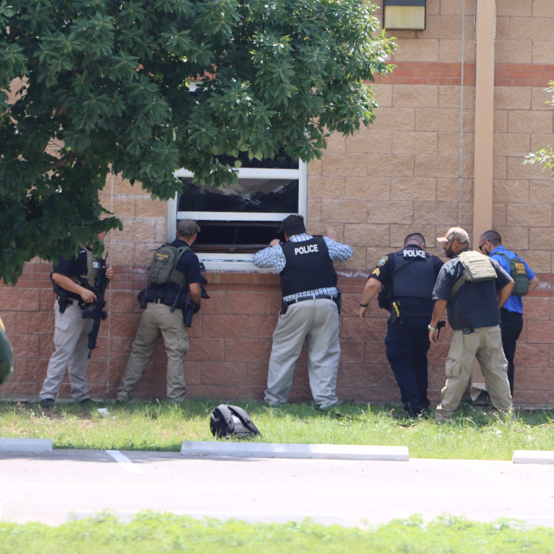 ¿Quién construyó la casa educativa de la Policía Federal?
