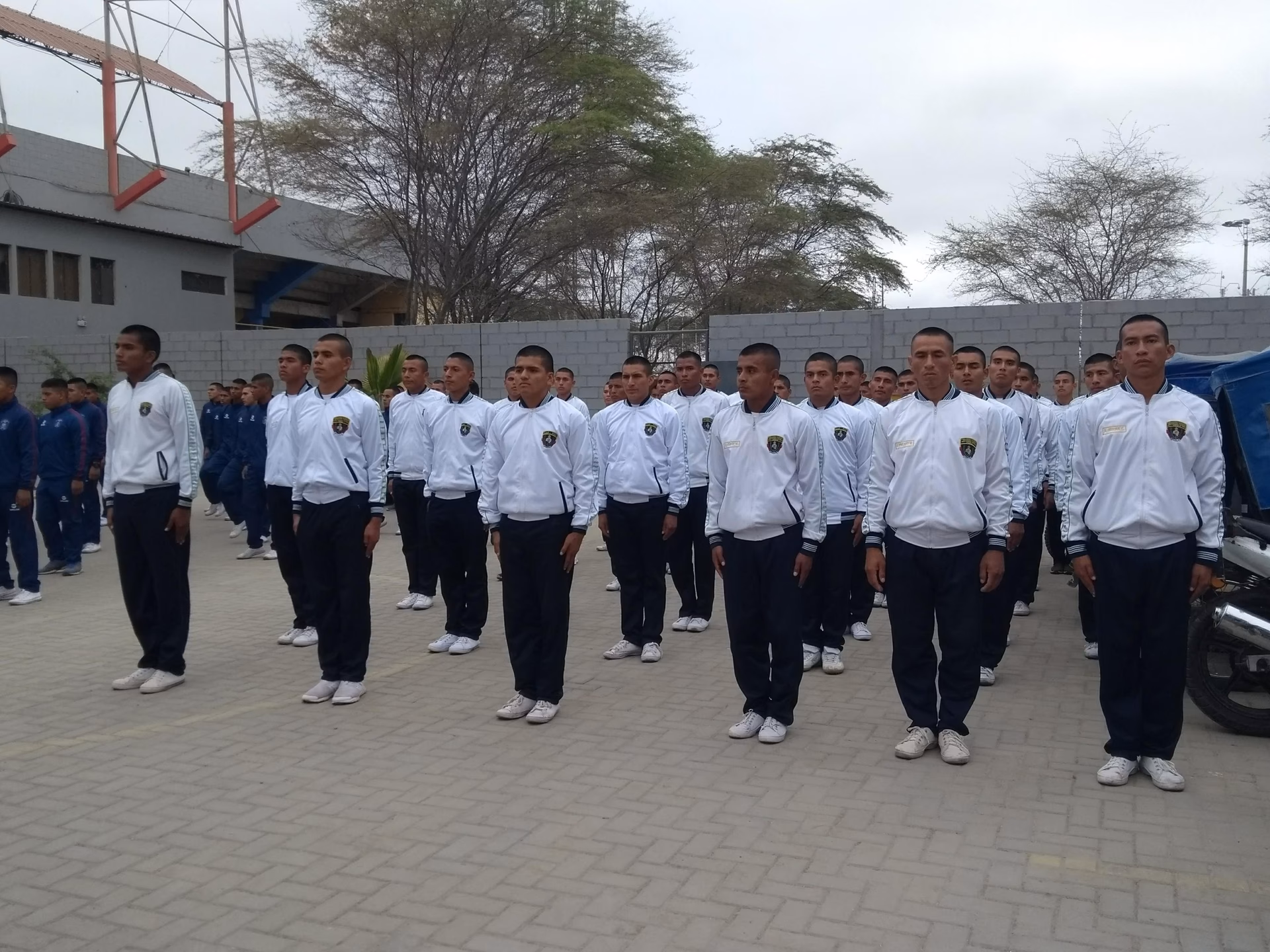 ¿Qué le pasó a un policía en la Carretera Panamericana Sur?