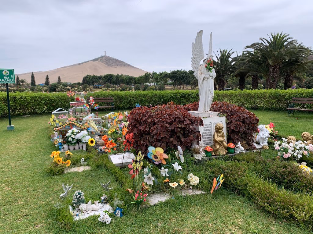 ¿Cuáles son las calles del cementerio de Santa Rosa?