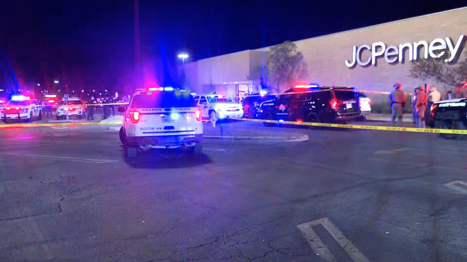 ¿Cuántos centros comerciales abrieron en la ciudad de A Grela?