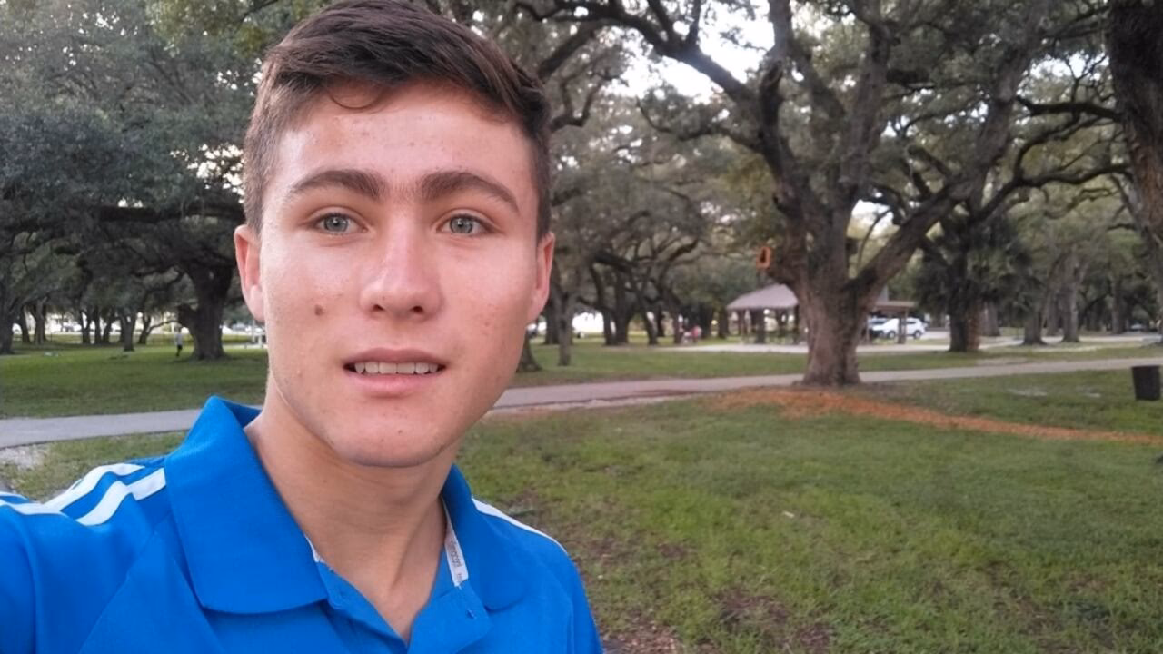 ¿Cuántos sospechosos de abusar a la joven de la policía de la ciudad?