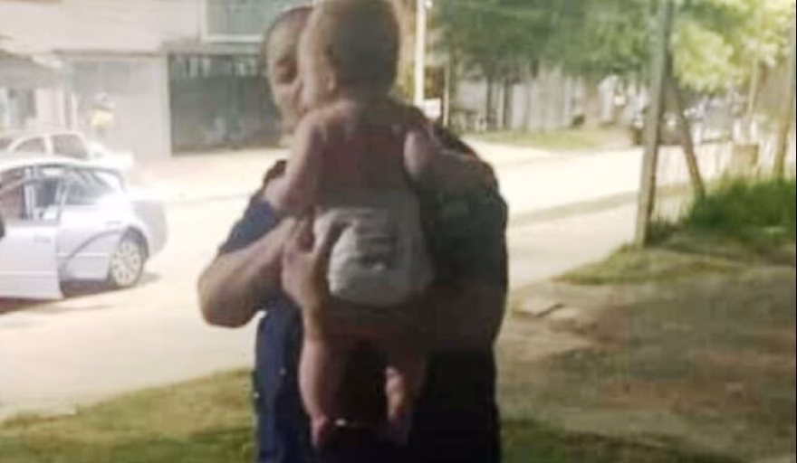 ¿Qué hizo la policía para recuperar el pulso de la niña?