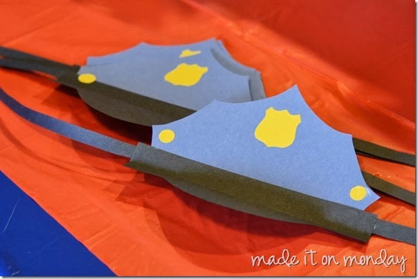 ¿Cómo hacer sombreros de cartón para niños?