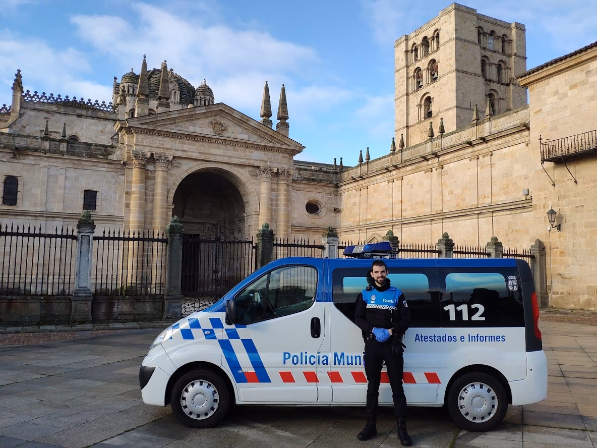 ¿Cómo trabajan las enfermeras en el sector público?