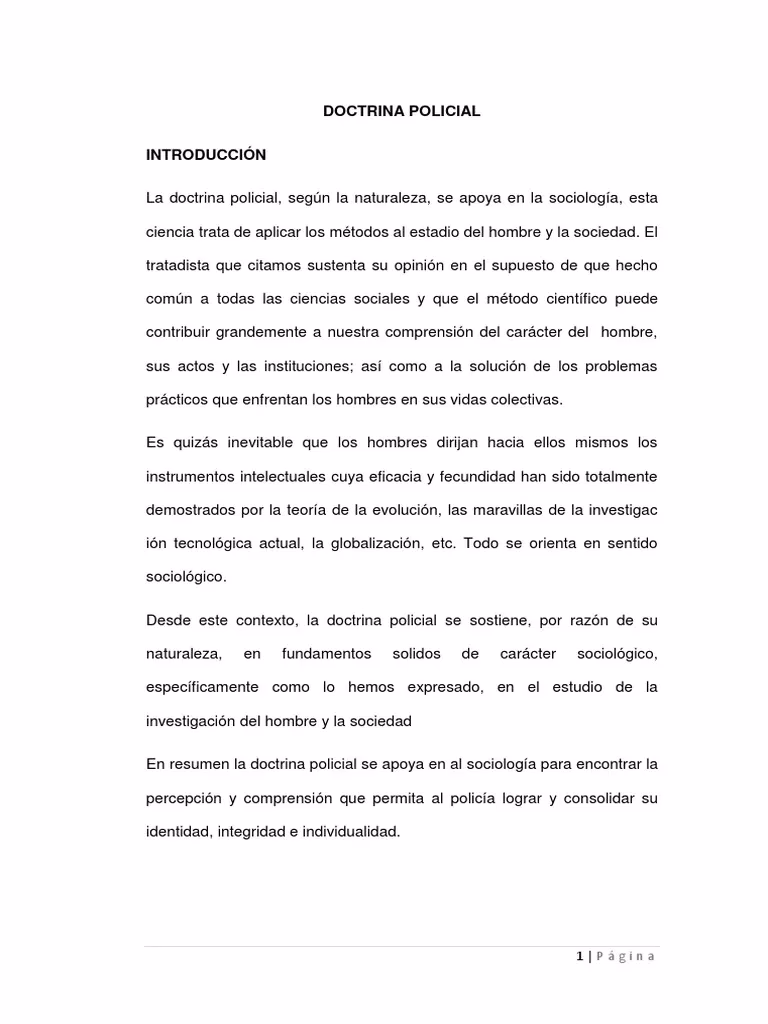 ¿Cuál es la relación entre la doctrina policial y la formación profesional?