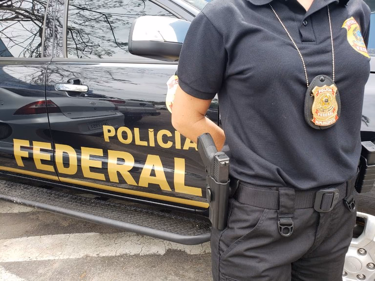 Quais são os cargos de Perito Criminal Federal?