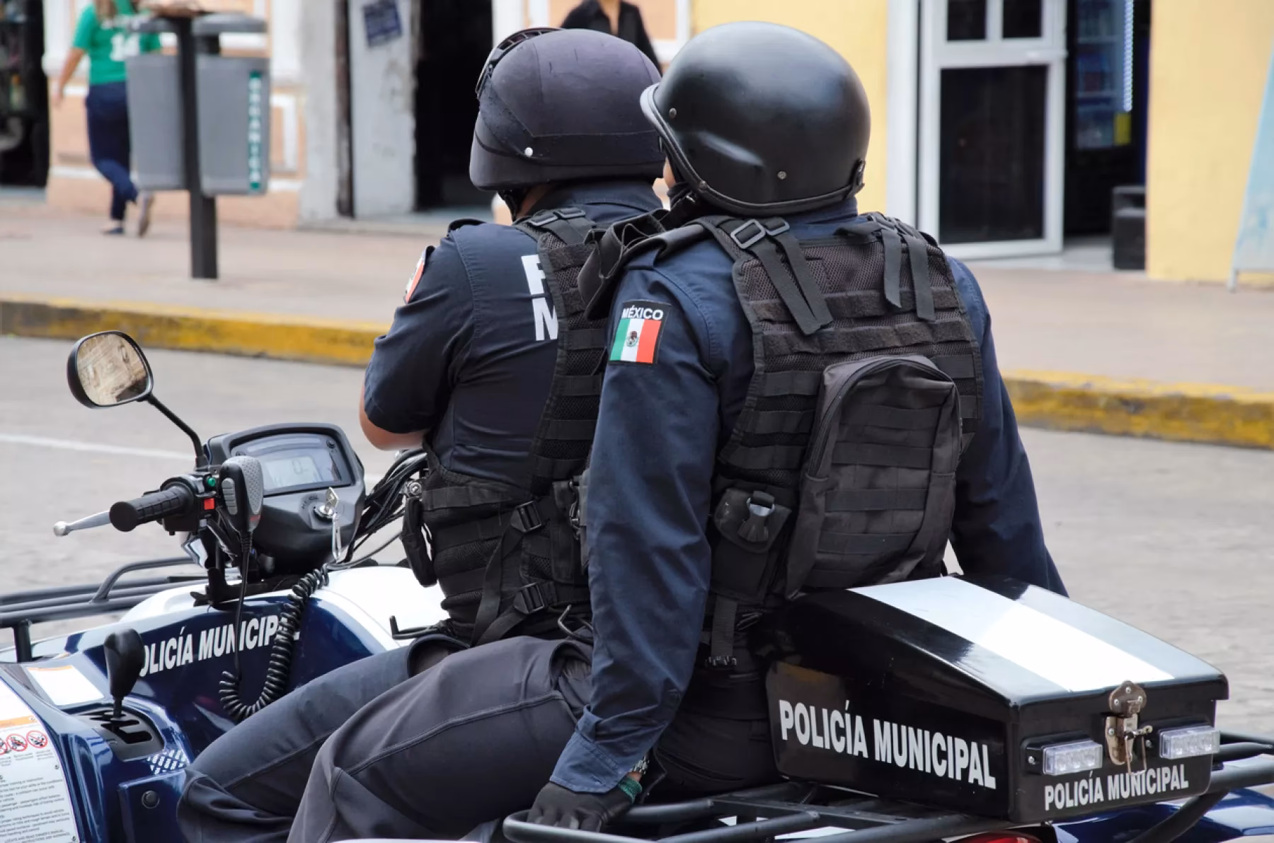 ¿Cuánto gana un policía a la semana en México?