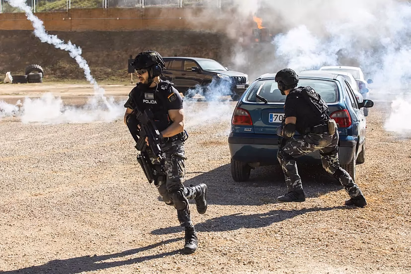 ¿Dónde se encuentra la Policía Municipal de San Pedro de Alcántara?