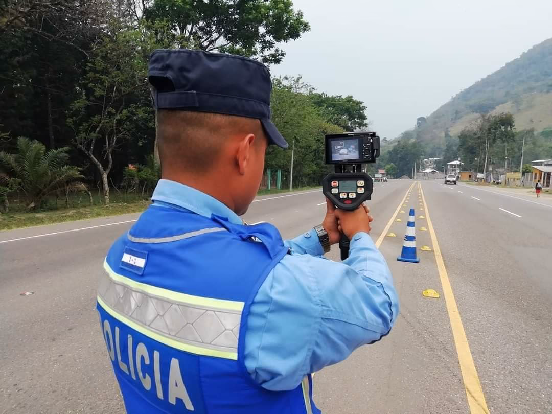 ¿Qué hace un agente de tránsito?