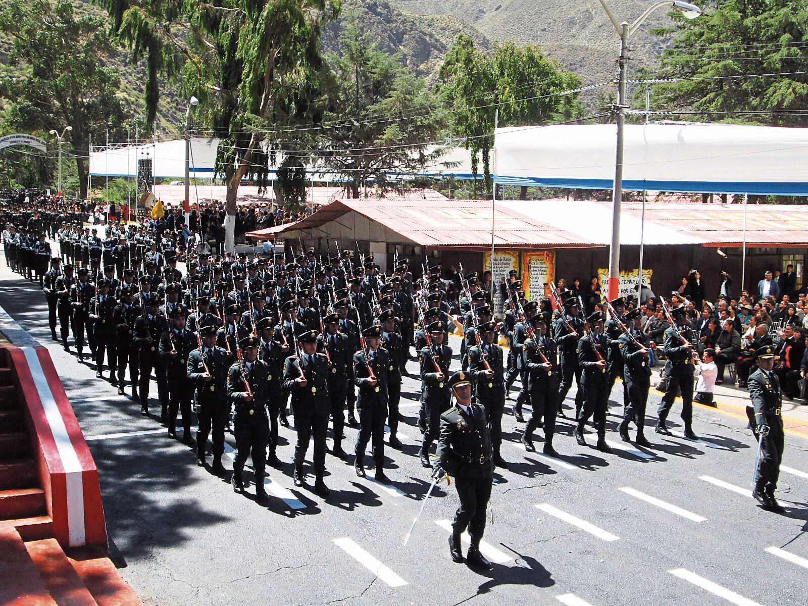 ¿Cuándo termina la Escuela de la Policía Nacional?