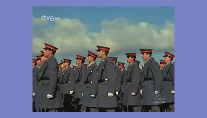 ¿Cuál fue la conexión entre la agencia estadounidense y la policía política de Franco?