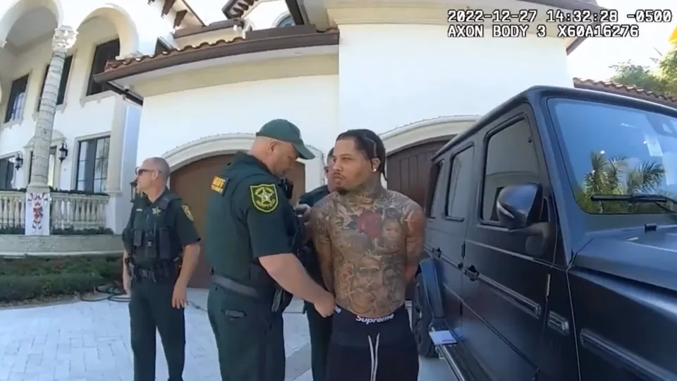 ¿Qué hizo Davis tras la pelea?