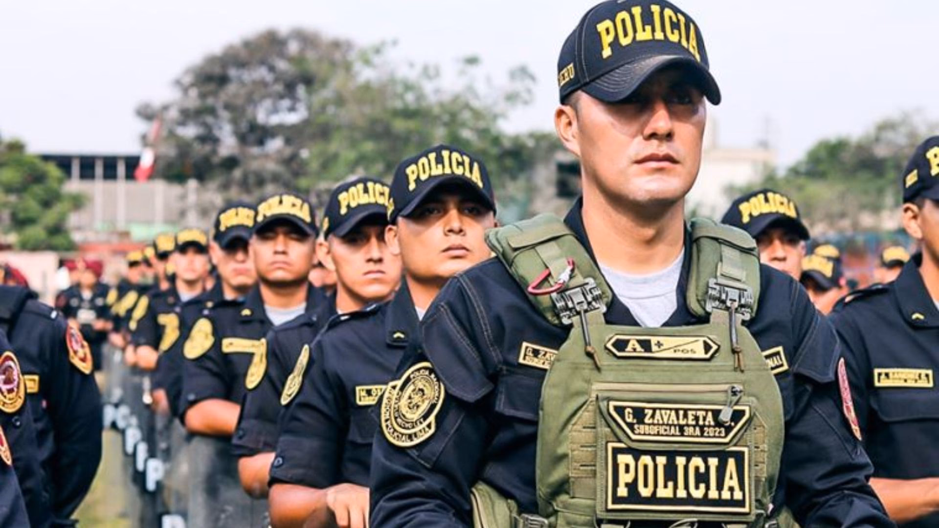 ¿Cuáles son los requisitos para entrar a la Policía Nacional del Perú?
