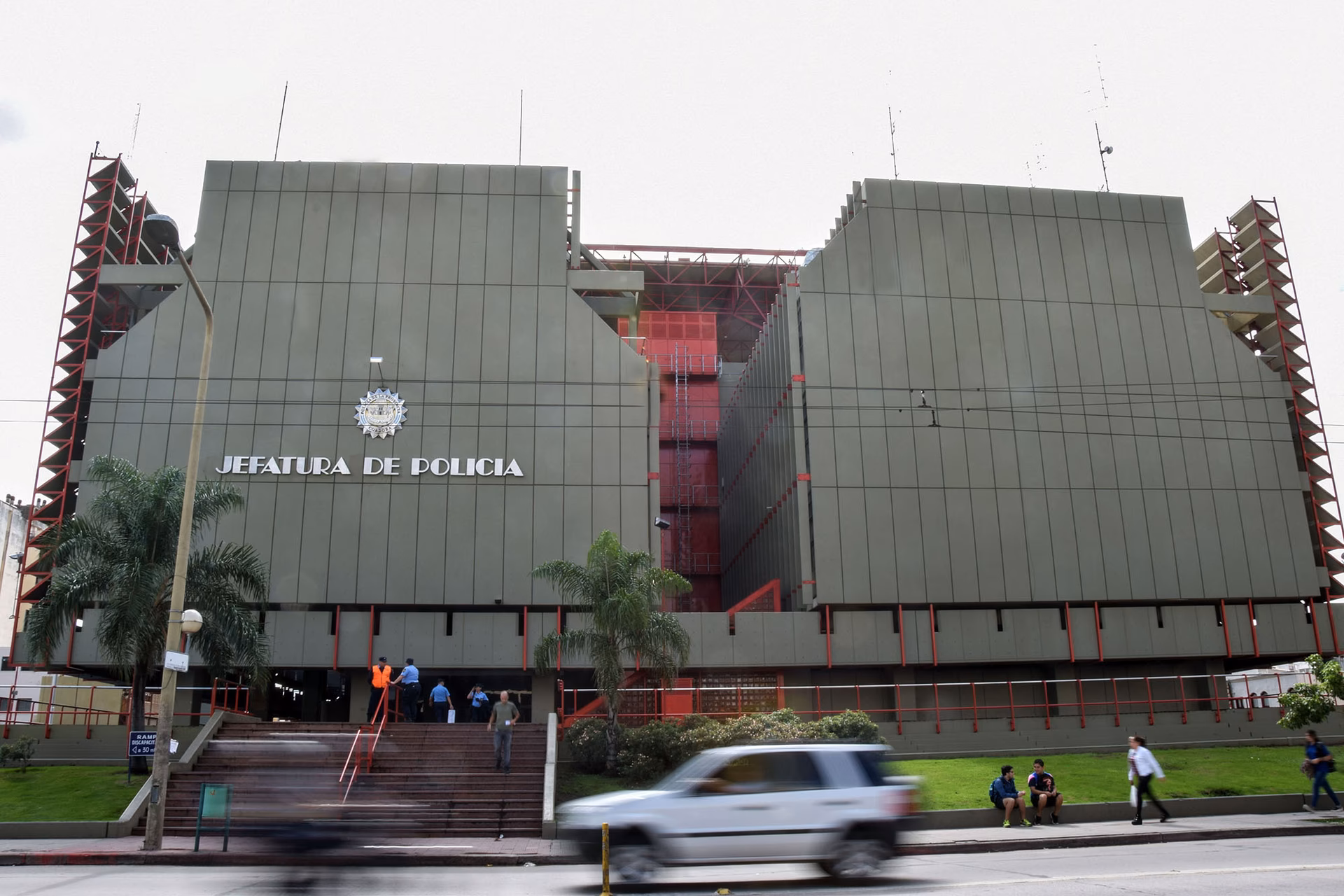 ¿Qué autoridad representa la Jefatura de policía?