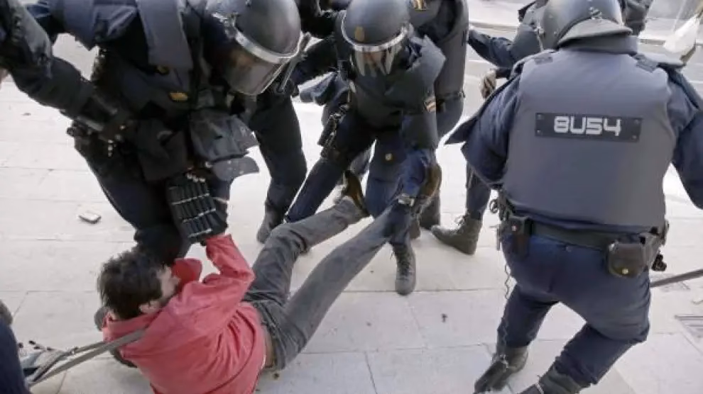 ¿Por qué los policías están dando un trato más decente?