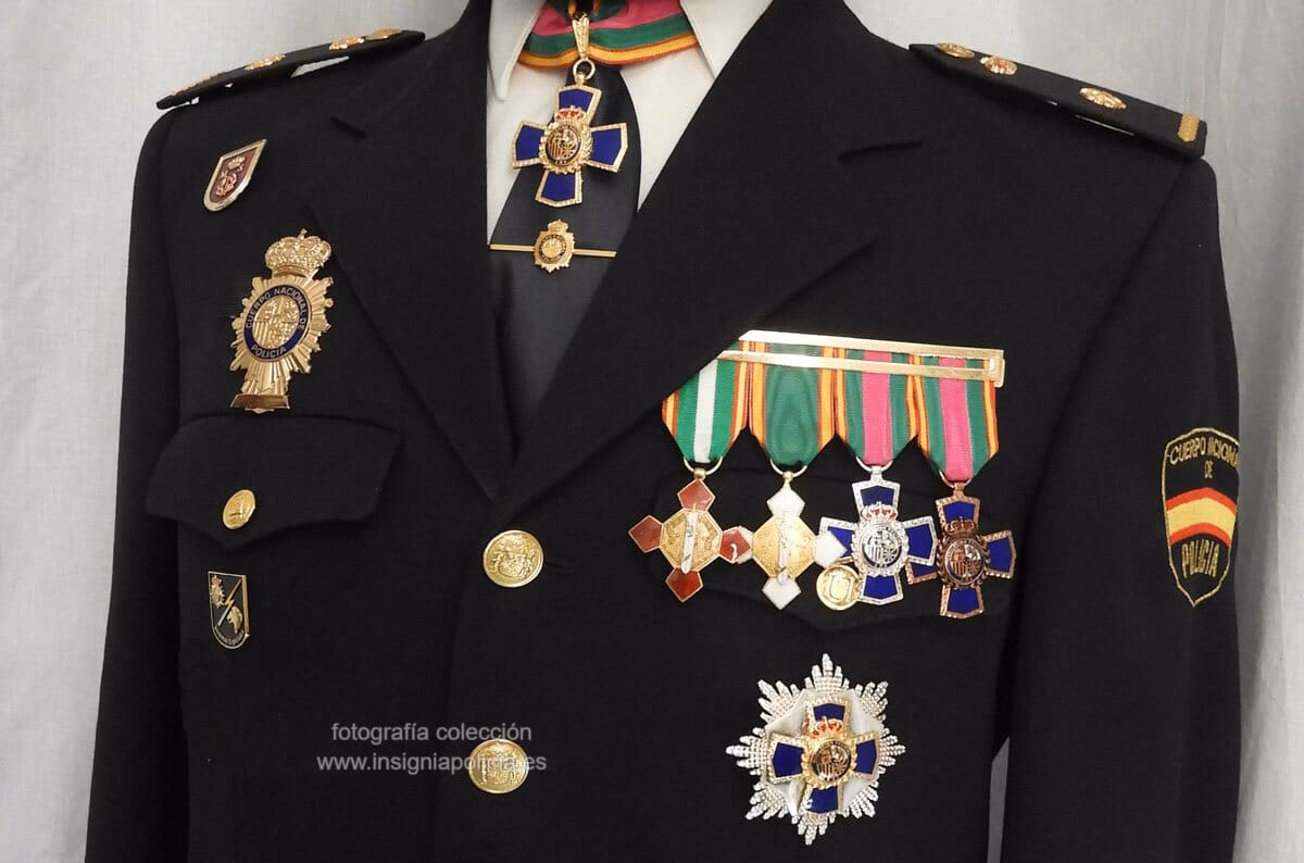 ¿Cuál es el lema de la medalla de Justicia?