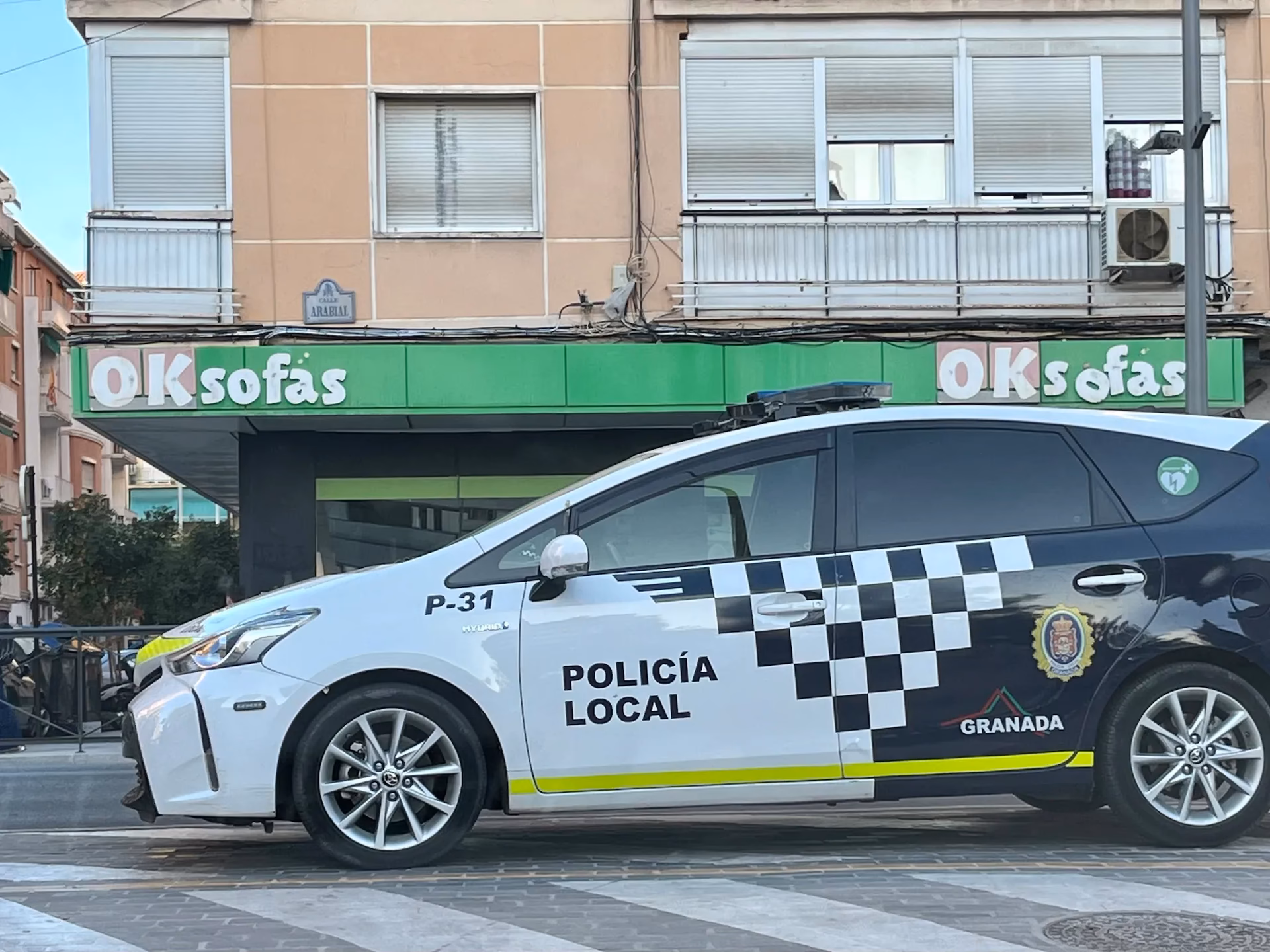 ¿Cuál es el número de la comisaria de Policia de Granada?