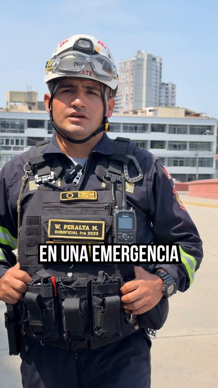 ¿Cómo viajar a Policlínico Municipal de Ate en Ate?