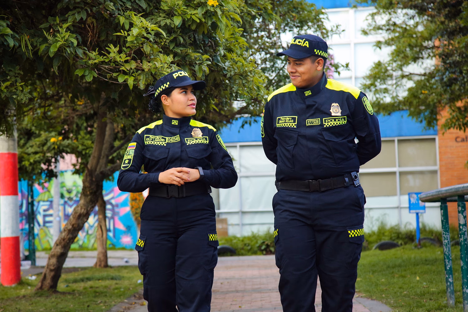 ¿Cuáles son los símbolos que representan a la Policía Nacional deColombia?