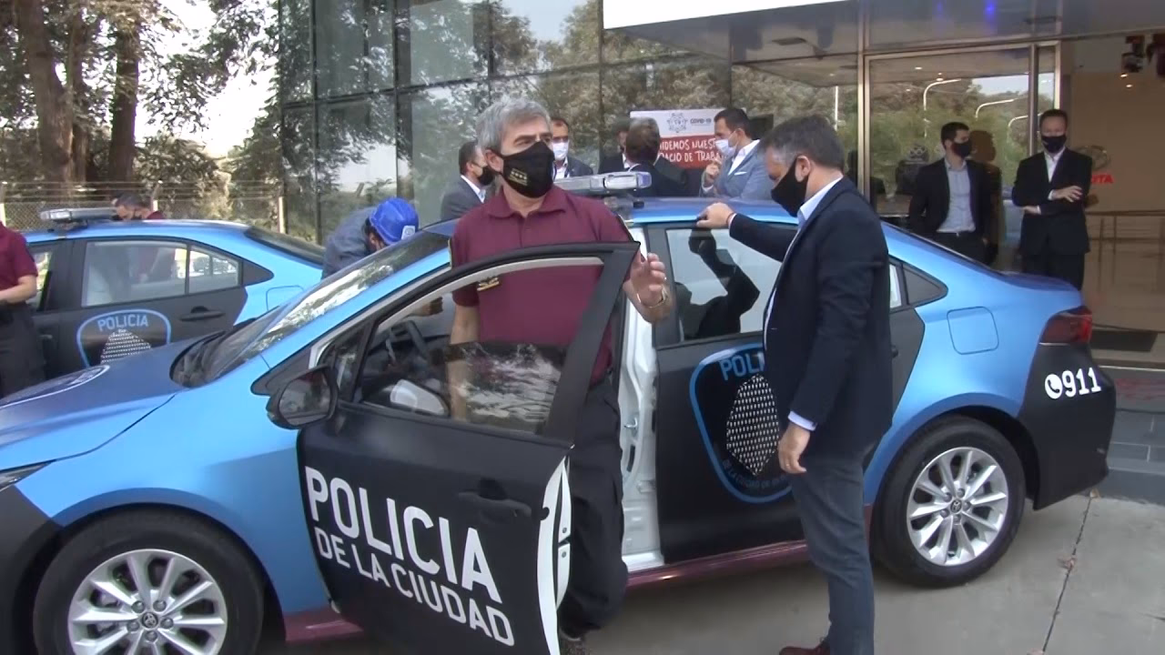 ¿Cuántos nuevos patrulheiros hay en la policía de la ciudad?