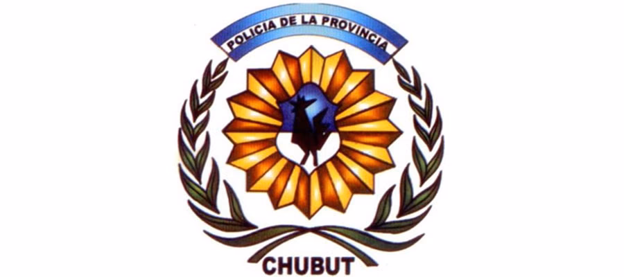 ¿Qué dice el artículo 74 de la Ley Orgánica de la policía de Chubut?