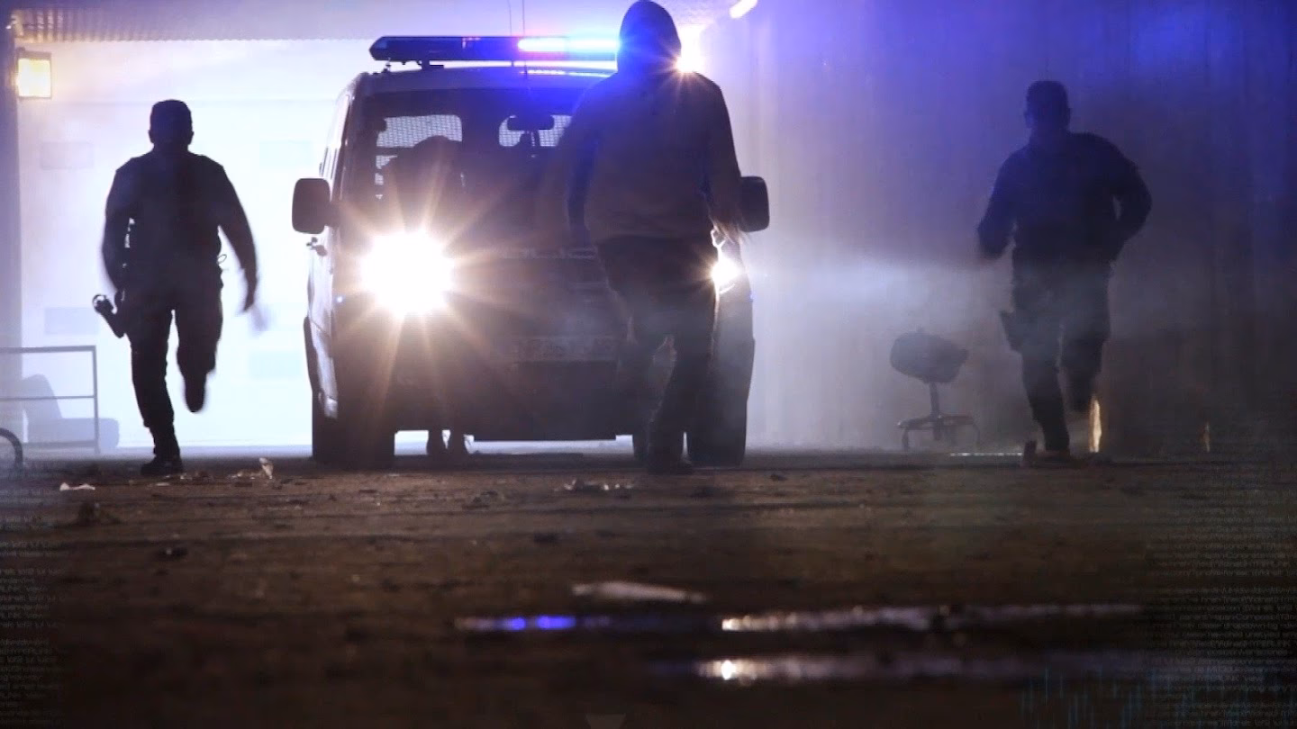 ¿Cuánto dura policías en acción completo?