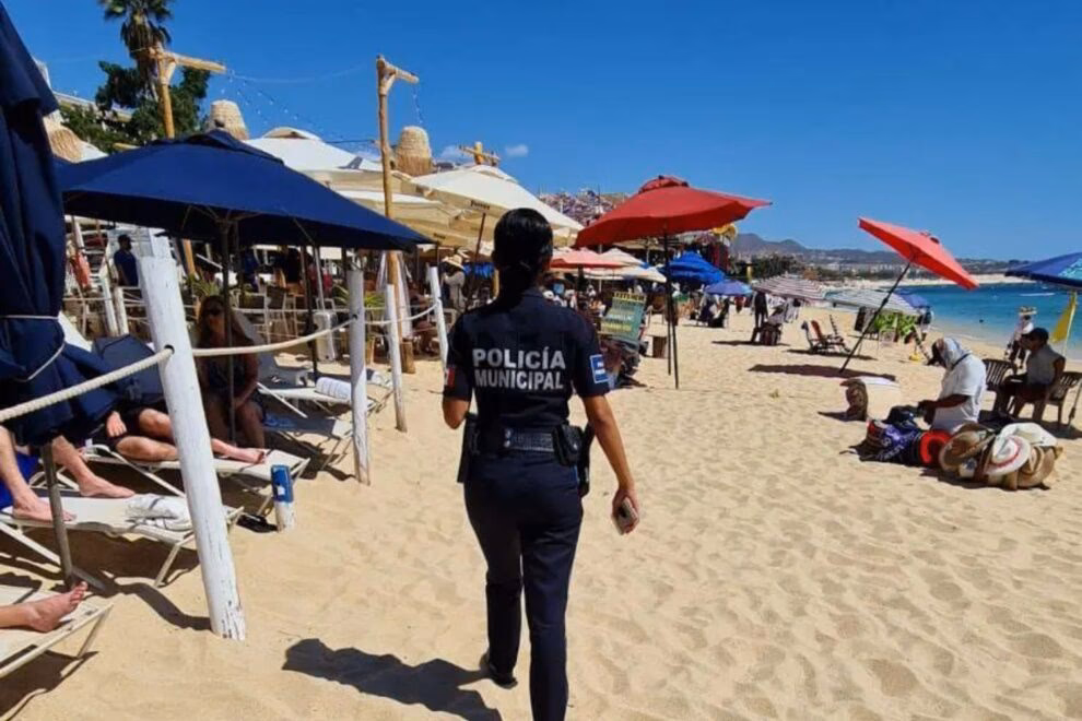 ¿Cuántos idiomas se pueden escuchar para aprender policía?