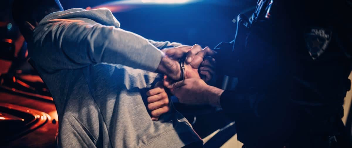 ¿Cuánto gana un policía de gravedad?