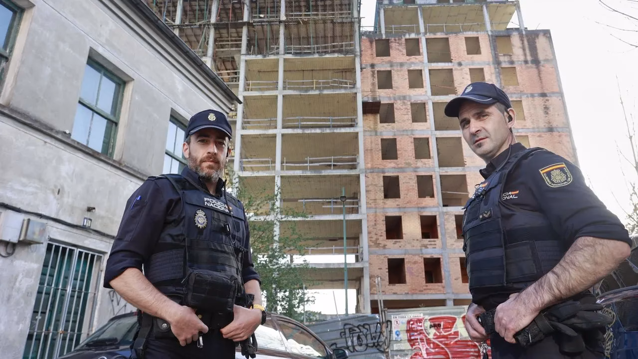 ¿Dónde se encuentra la Polica local de Lugo?