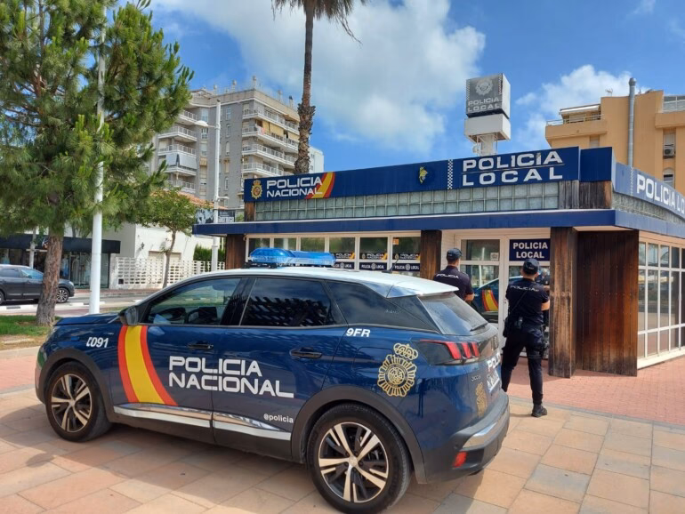 ¿Dónde se encuentra la comisaría de la Policía Nacional de Gandía?