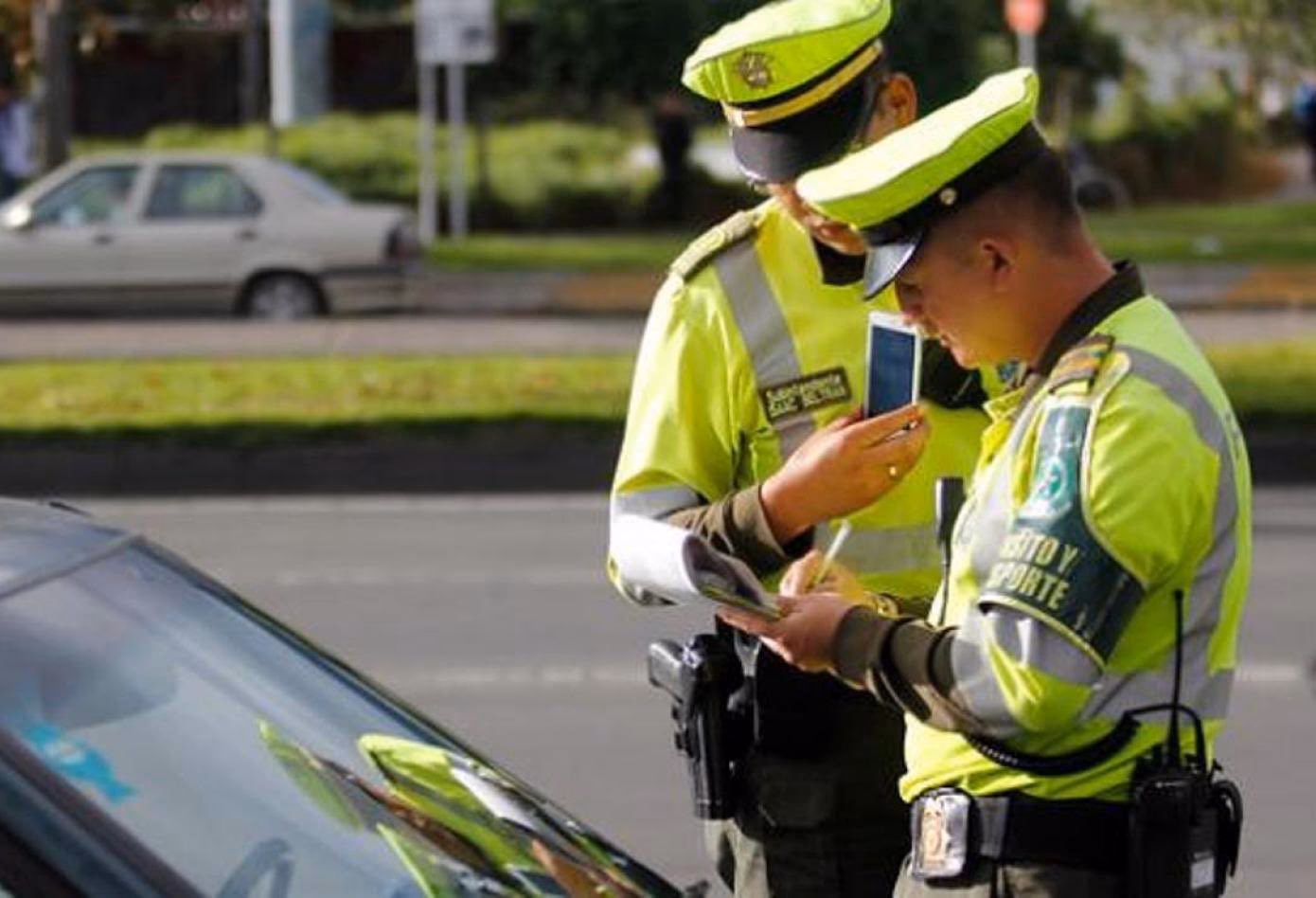 ¿Qué hacer si un policía te detiene?