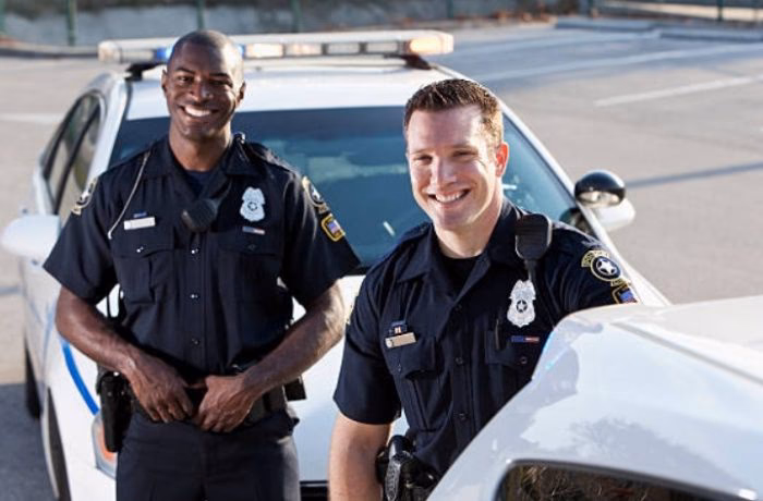 ¿Cuál es el principal problema que atraviesa la policía en la ciudad de la paz?