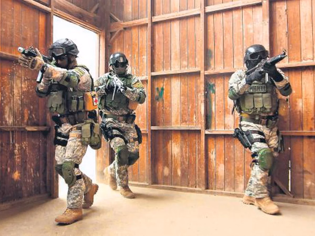 ¿Cómo contactar con la autoridad policial de Suecia?