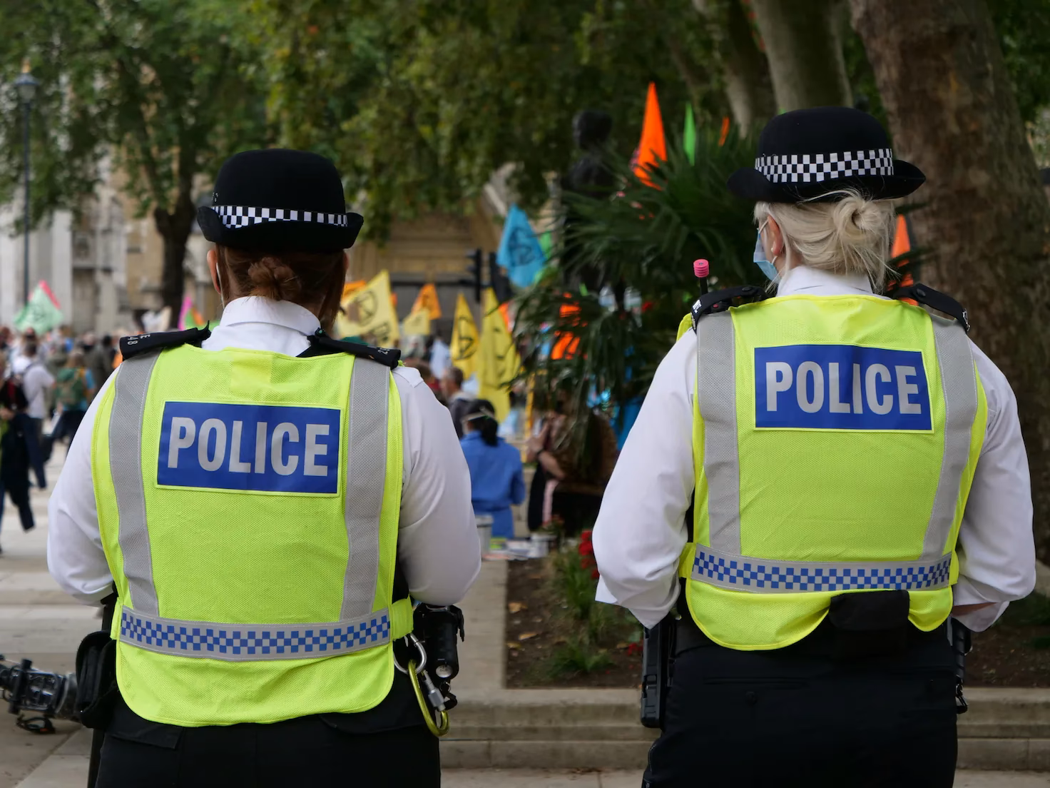 ¿Cómo están armados los policías británicos?