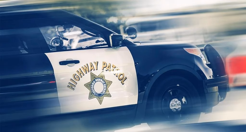 ¿Qué faculta a los policías para iniciar una persecución?