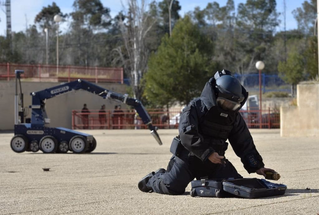 ¿Qué se necesita para ser TEDAX?