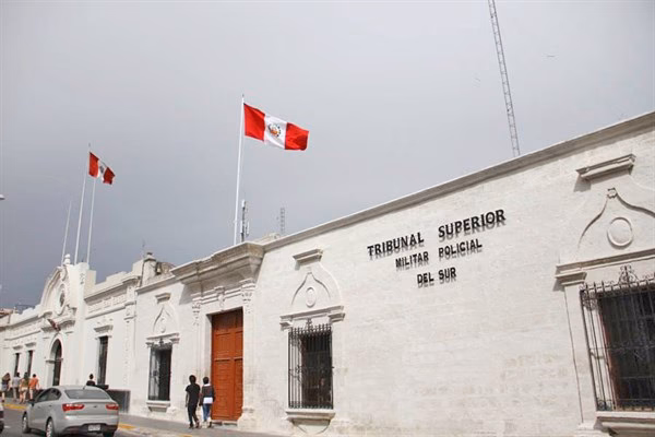 ¿Cuántos magistrados tiene el Tribunal Superior Militar?