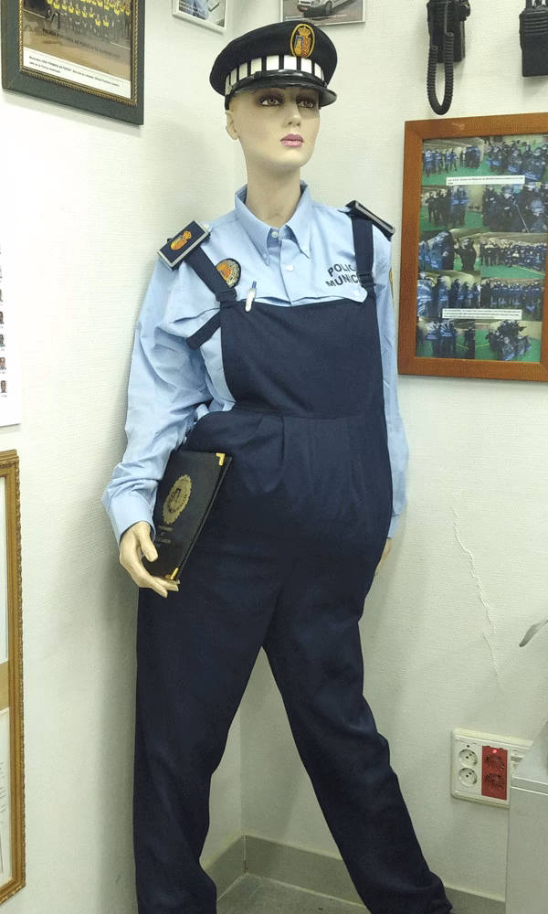 ¿Qué es el uniforme de la policía tipo de vuelo?
